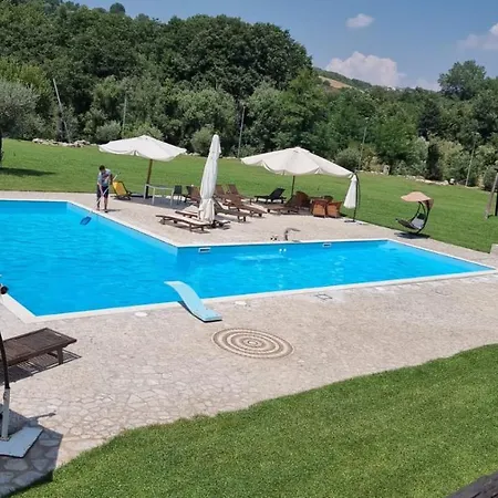Tenuta Acquaviva * Pratola Serra